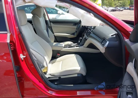 2019 Honda Accord Lx z USA, uszkodzony, nr VIN 1HGCV1F14KA074427